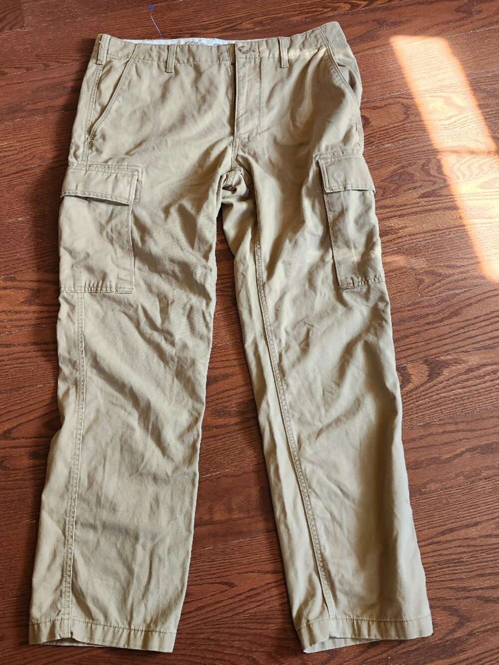 Eddie Bauer Legend Wash Cargo Pants Mens 36x32 Khaki Classic Fit Workpants